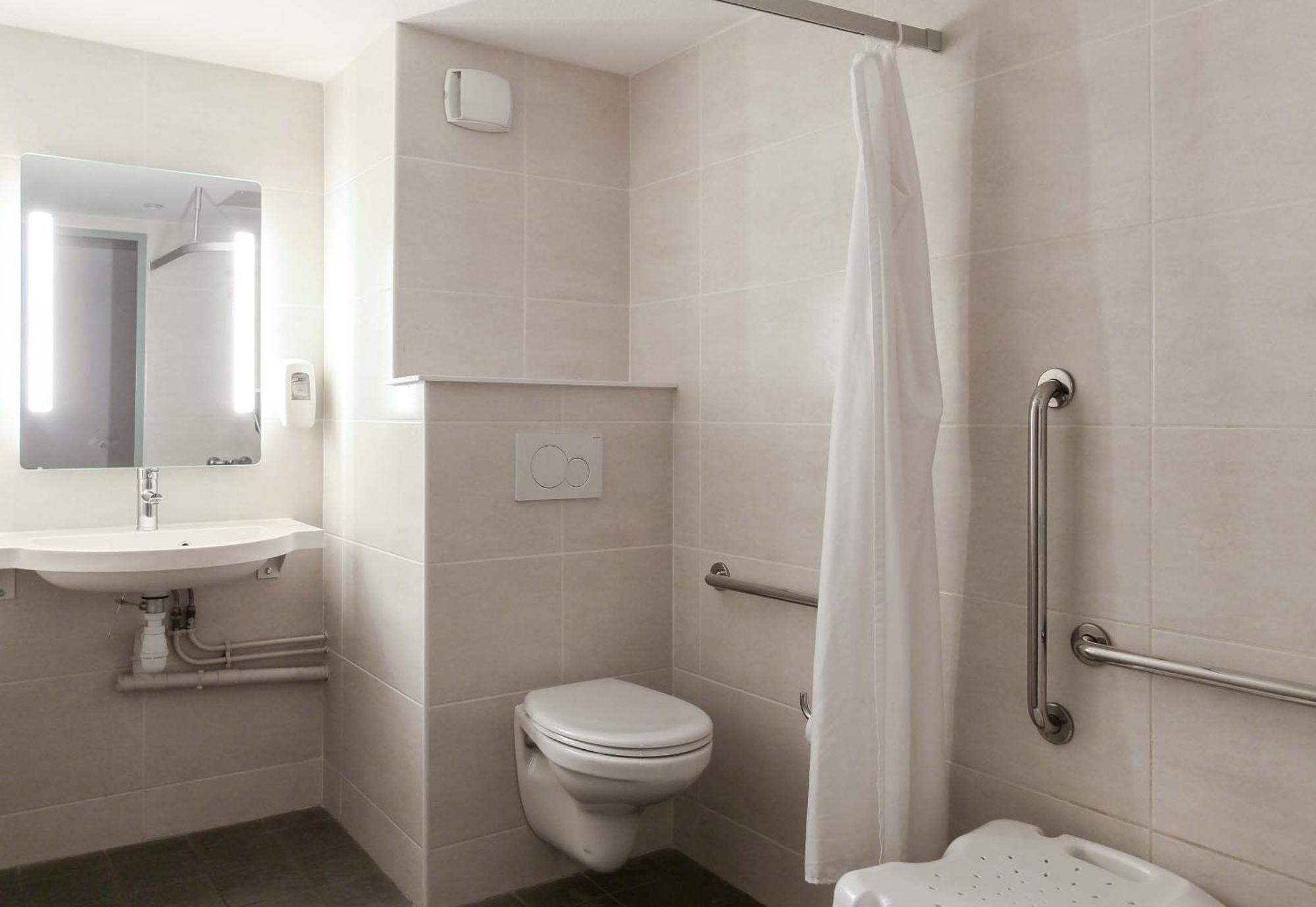 B&B Hotel Marseille La Valentine St Menet Buitenkant foto