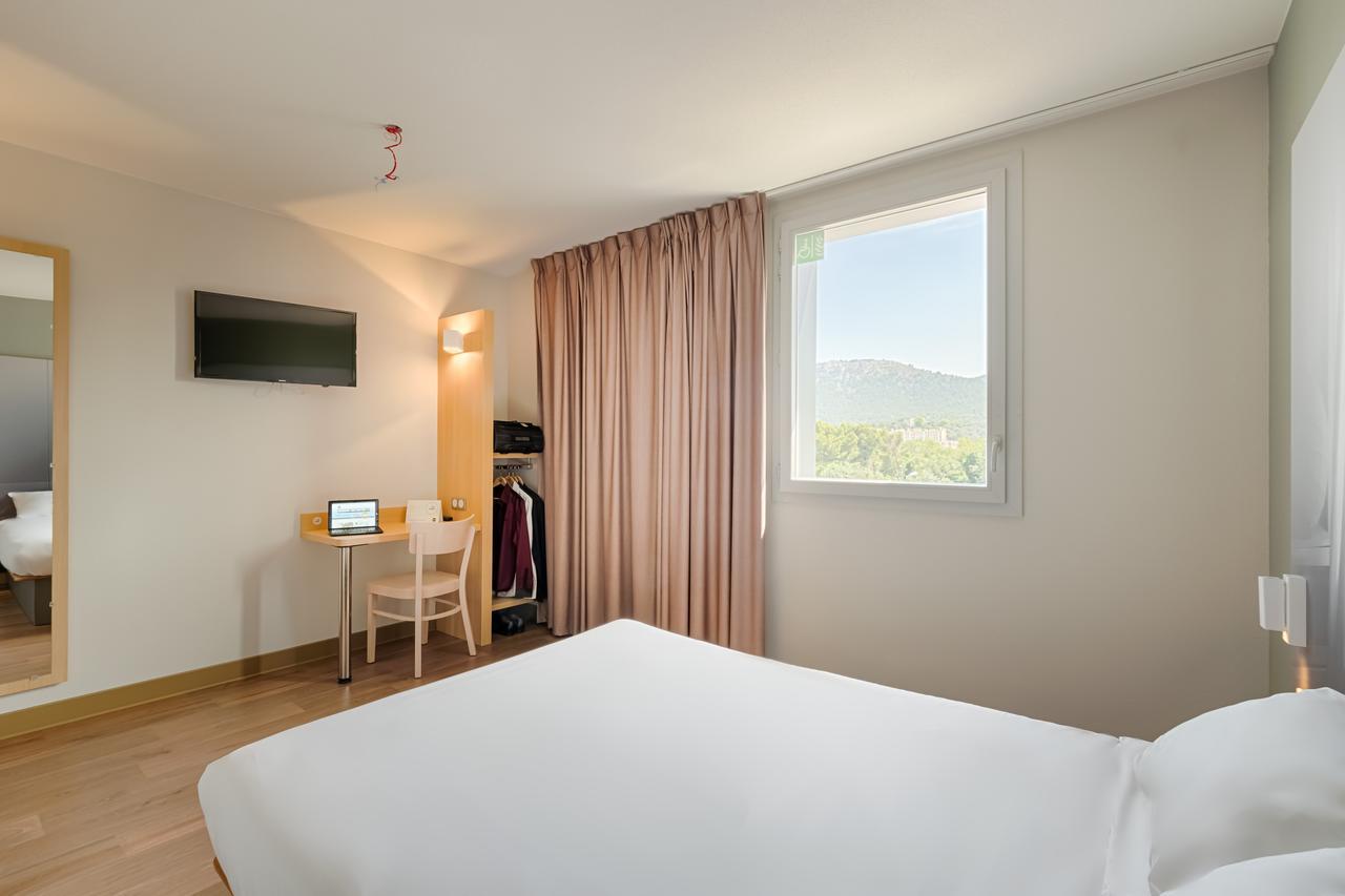 B&B Hotel Marseille La Valentine St Menet Buitenkant foto